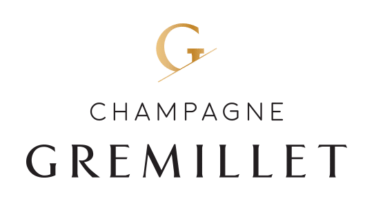 44. ratafia fond rouge Capsule de Champagne SELEQUE 